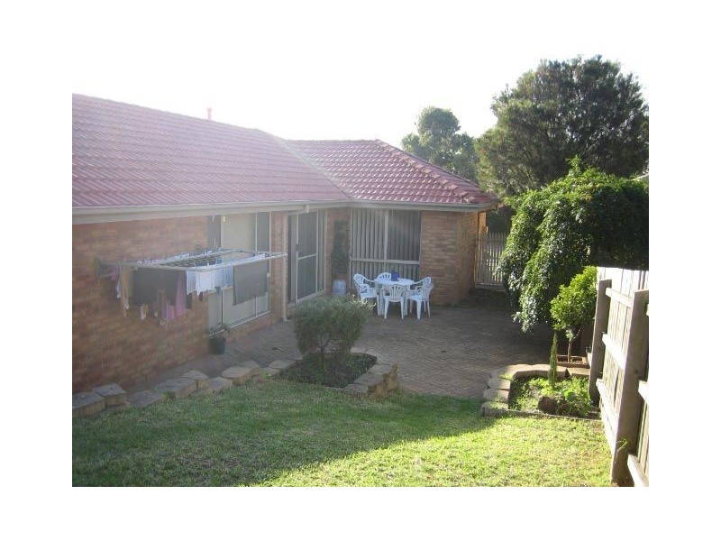 15 Dairy Place, Skye VIC 3977