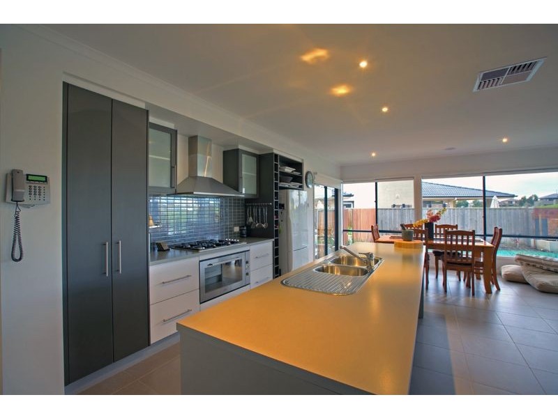 14 River Gum Place, Sandhurst VIC 3977