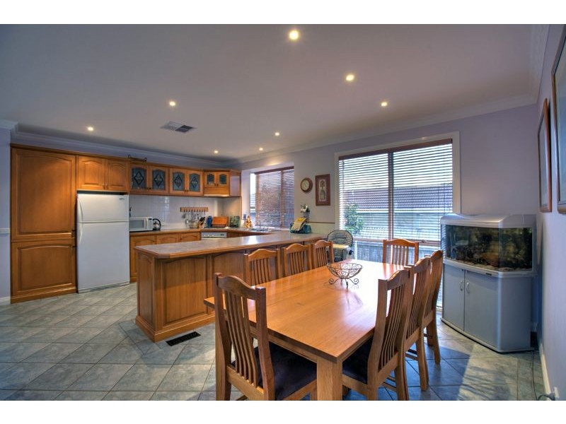 9 Arthur Court, Skye VIC 3977