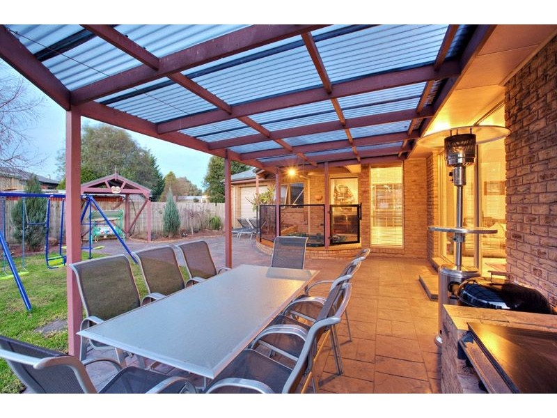 9 Arthur Court, Skye VIC 3977