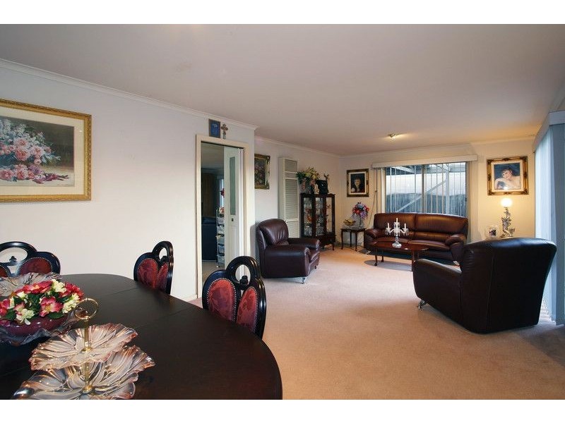 196 Hall Road, Carrum Downs VIC 3201