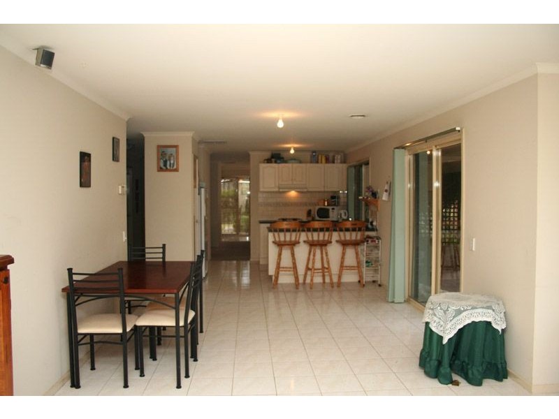 6 Glynelea Cresent, Skye VIC 3977