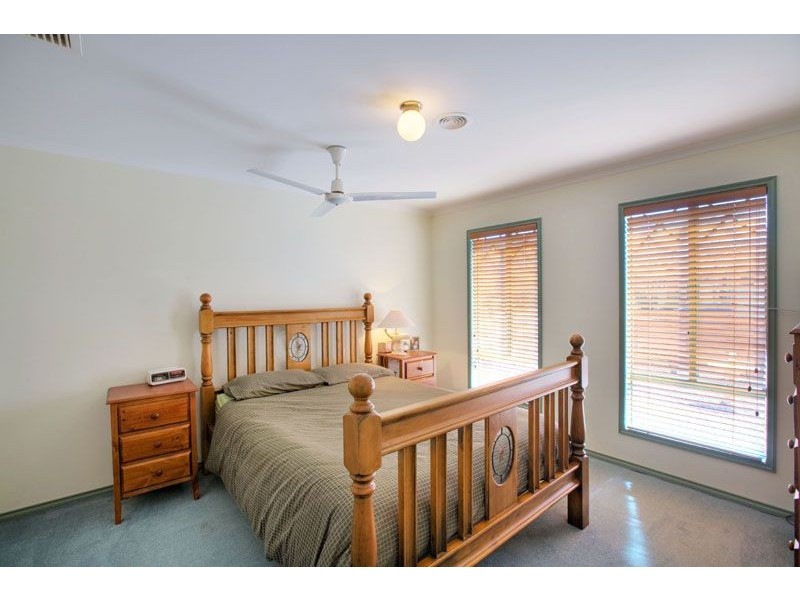 10 Mulga Place, Carrum Downs VIC 3201