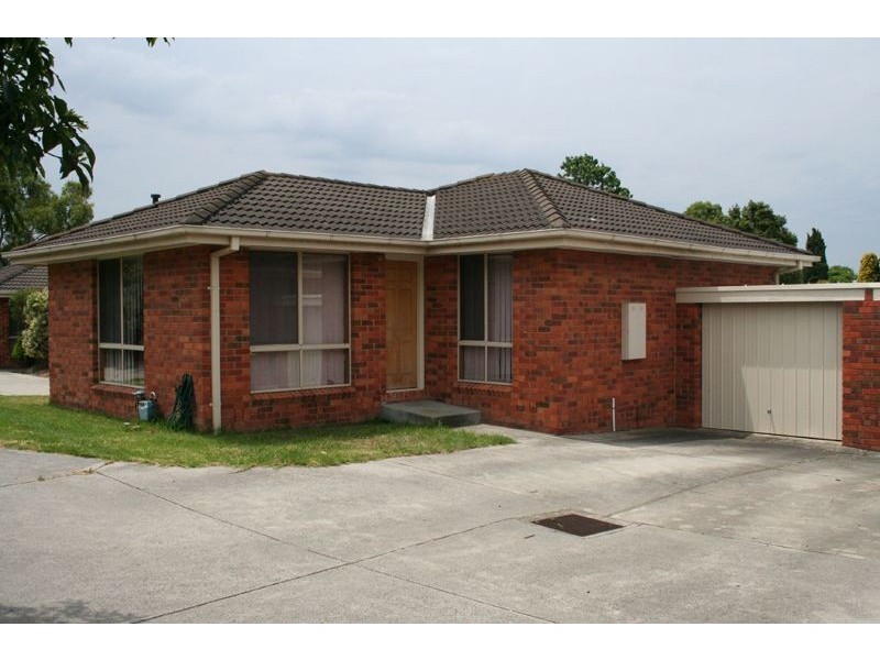2/1 Athol  Court, Langwarrin VIC 3910