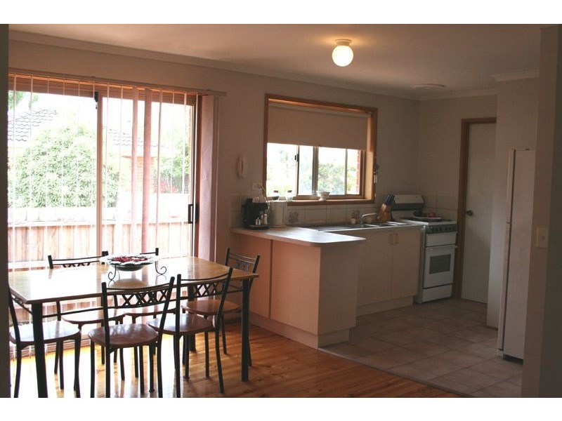 2/1 Athol  Court, Langwarrin VIC 3910