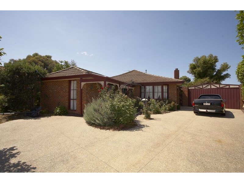 7 Plover Place, Carrum Downs VIC 3201