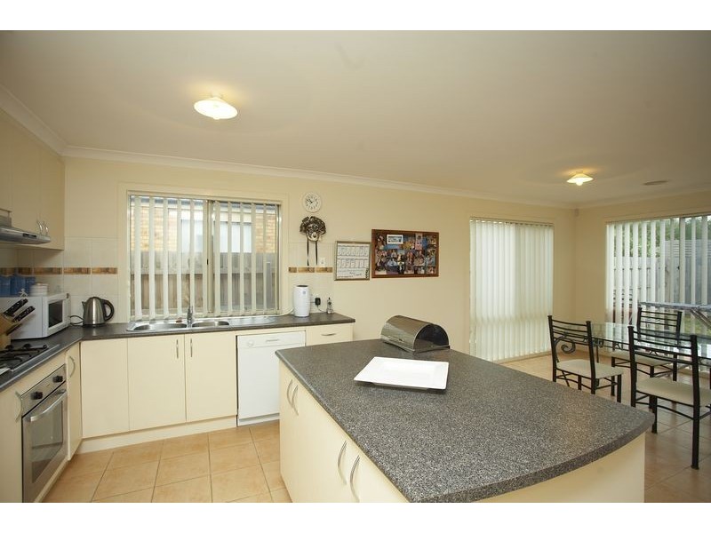 12 Bushy Park Place, Carrum Downs VIC 3201