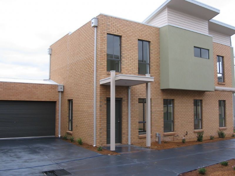 2/285 McCormicks Road, Carrum Downs VIC 3201