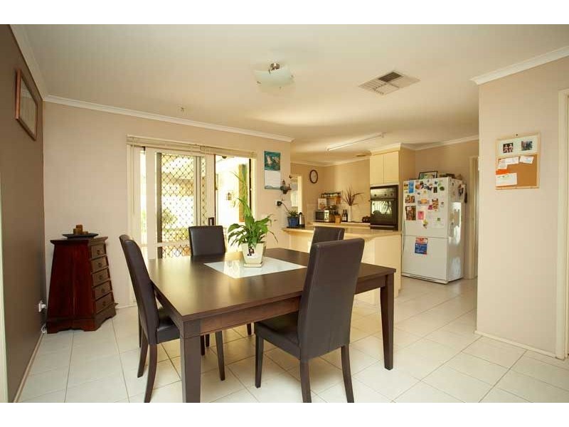 5 carrington, Carrum Downs VIC 3201