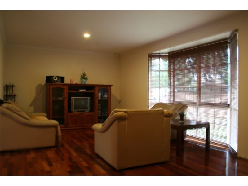 172 Lyrebird Drive, Carrum Downs VIC 3201