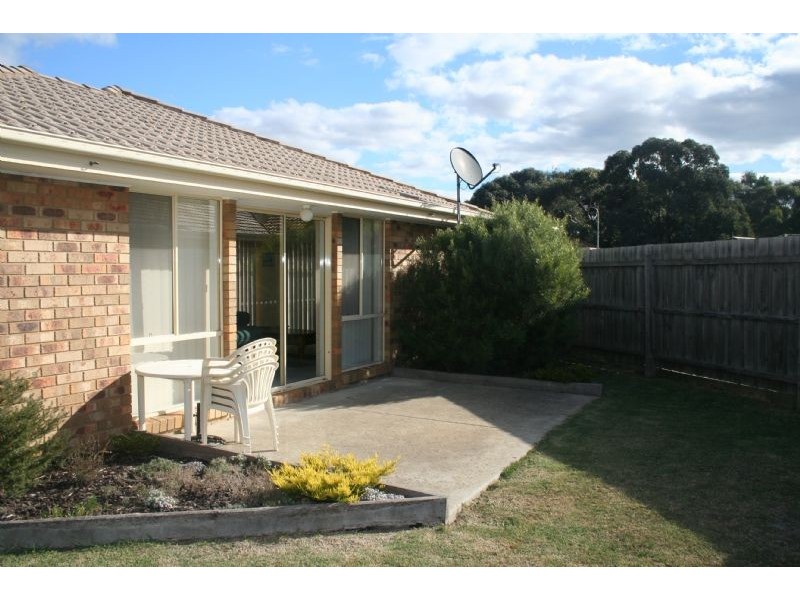 4 Elpara Place, Skye VIC 3977