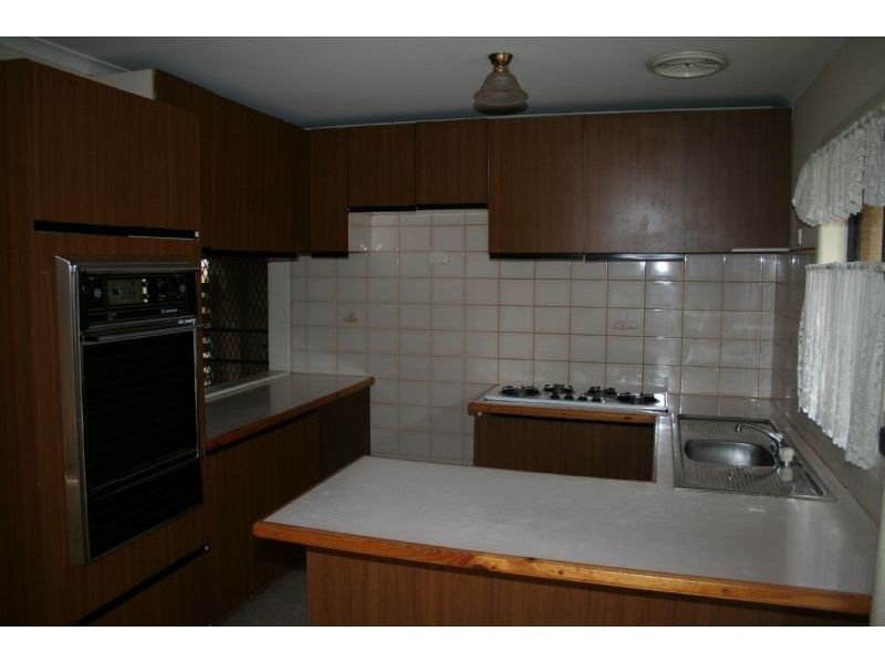 28 Quarrion Drive, Carrum Downs VIC 3201