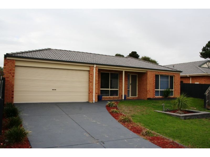 4 Sunrise Court, Carrum Downs VIC 3201