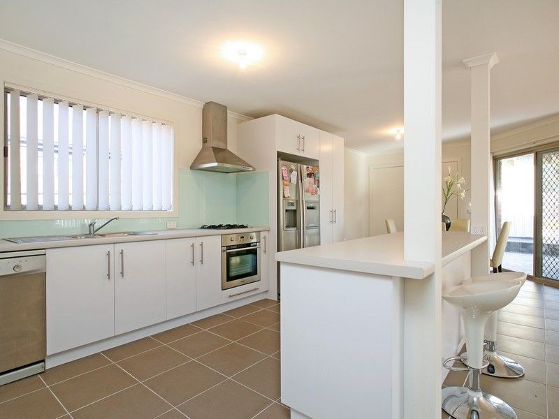 3 Captain Cook Close, Skye VIC 3977