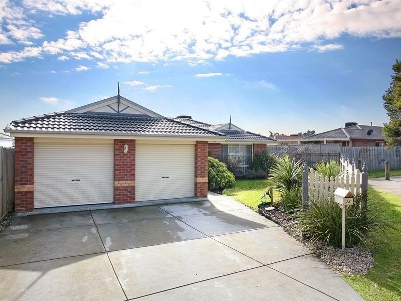29 Victory Way, Carrum Downs VIC 3201