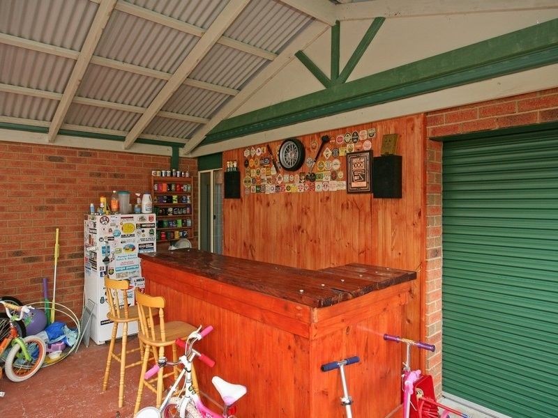 40 Lats Avenue, Carrum Downs VIC 3201