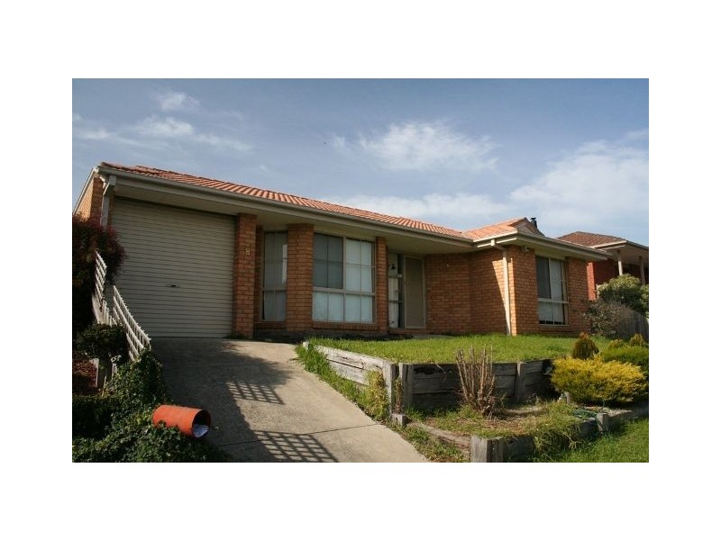 8 Beryl Court, Skye VIC 3977