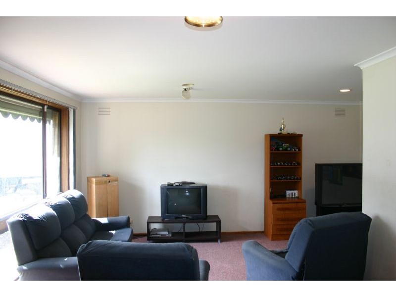 10 Honeyeater Place, Carrum Downs VIC 3201