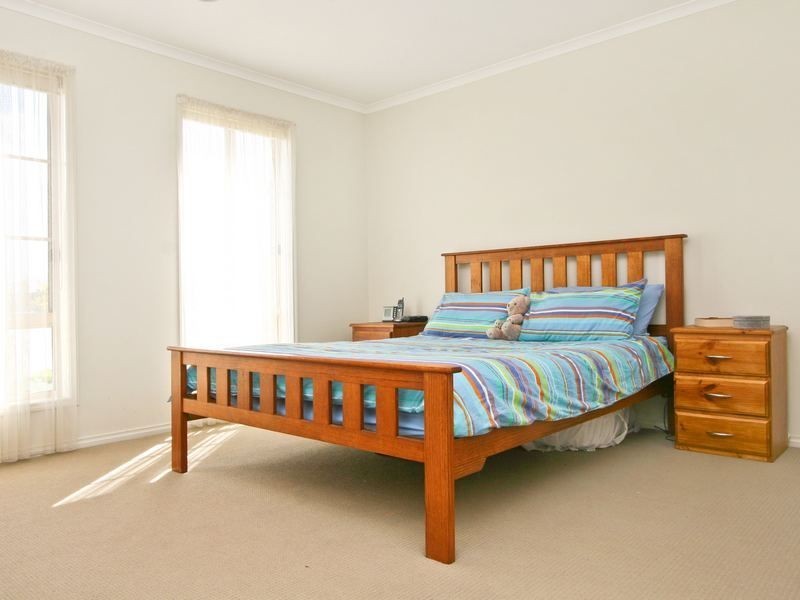 56 Clifton Park Drive, Carrum Downs VIC 3201