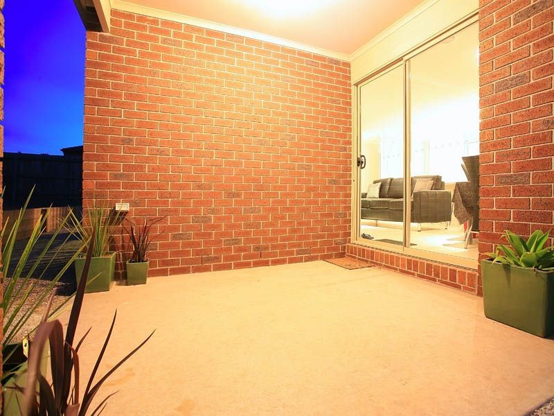 12 Arkley Close, Skye VIC 3977