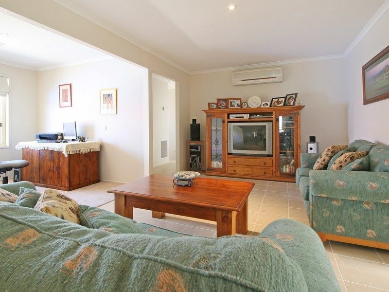 7 Wesley Close, Skye VIC 3977