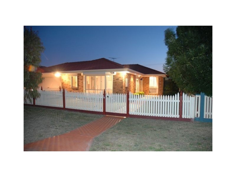 14 Fernwren Place, Carrum Downs VIC 3201