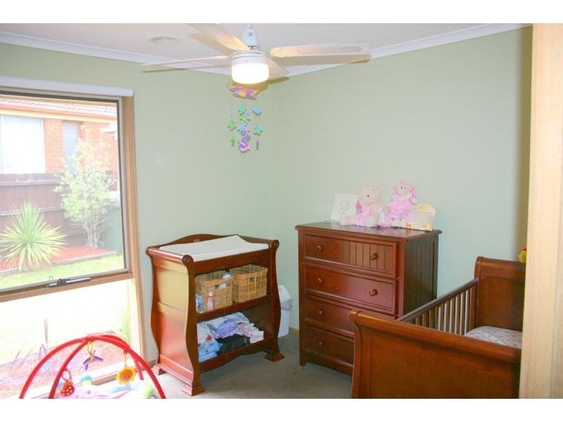 5 Deborah Court, Skye VIC 3977