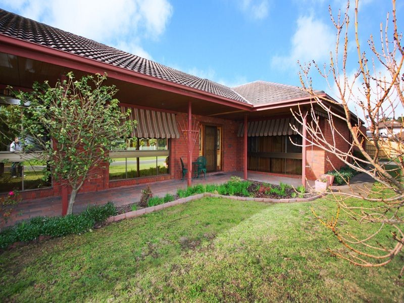 56 Luscombe Avenue, Carrum Downs VIC 3201