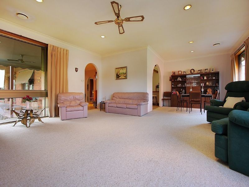 56 Luscombe Avenue, Carrum Downs VIC 3201