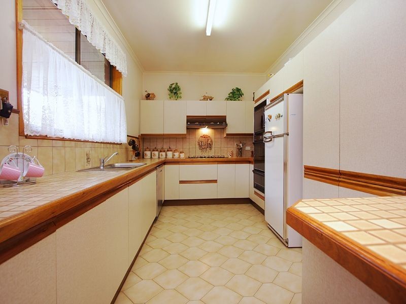 56 Luscombe Avenue, Carrum Downs VIC 3201