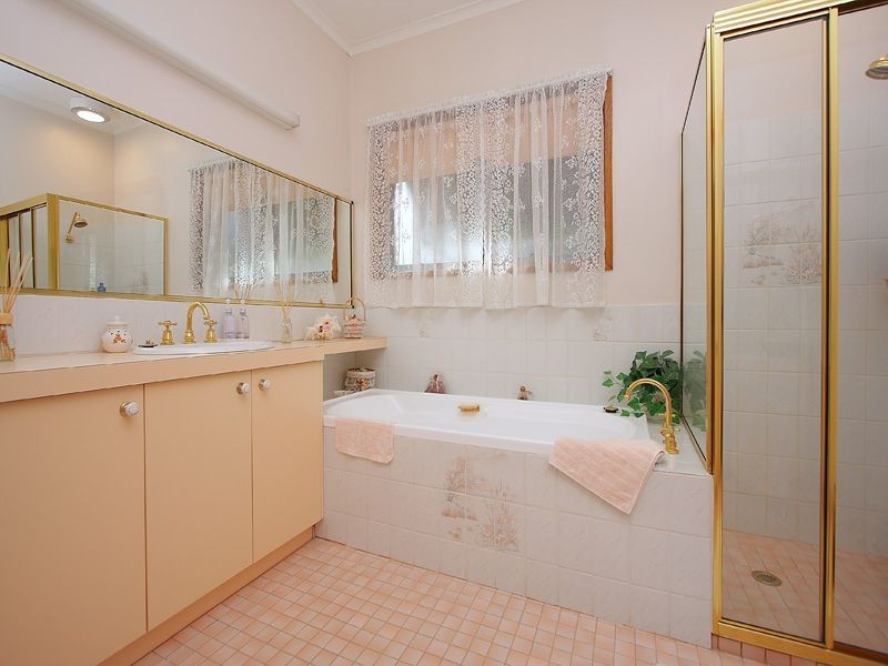 56 Luscombe Avenue, Carrum Downs VIC 3201