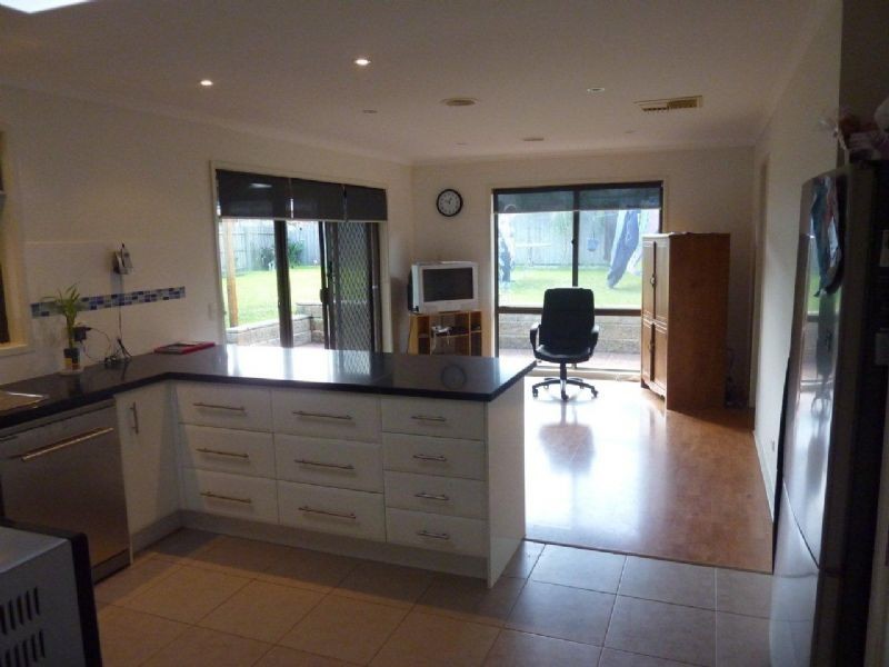 84 Greenwood Drive, Carrum Downs VIC 3201