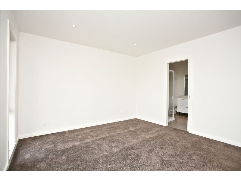 11 Mina Court, Carrum Downs VIC 3201