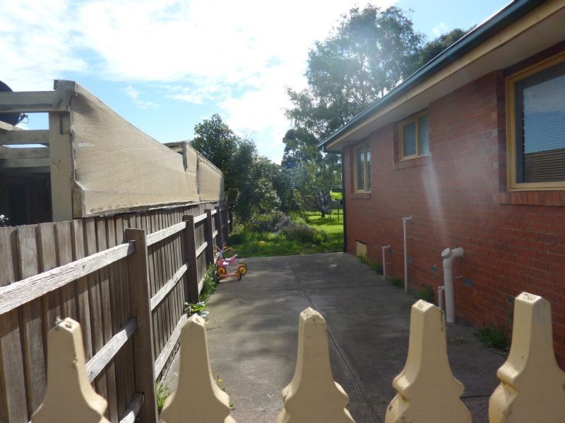 5 Darnley Drive, Skye VIC 3977