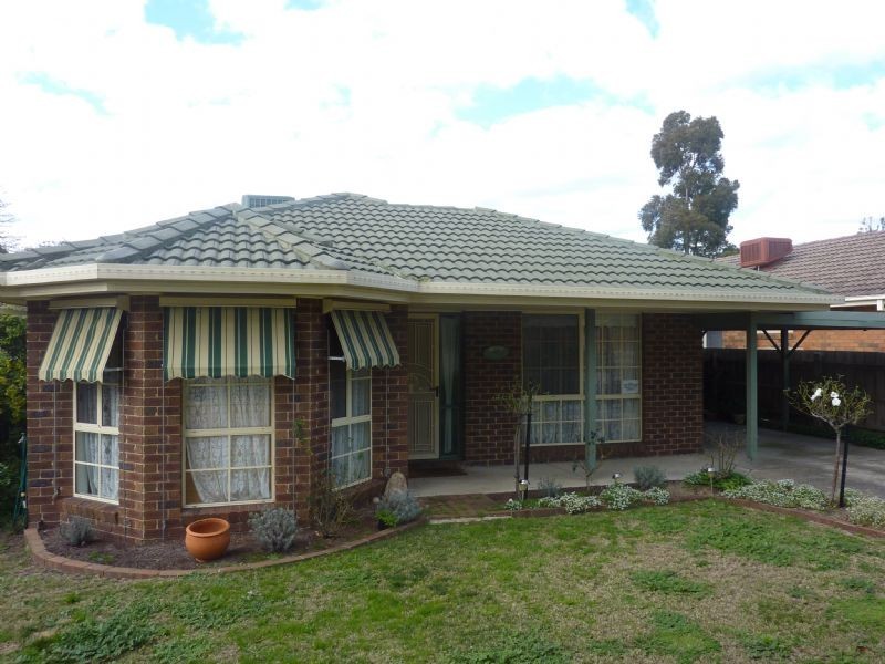 42 Moorhen Crescent, Carrum Downs VIC 3201