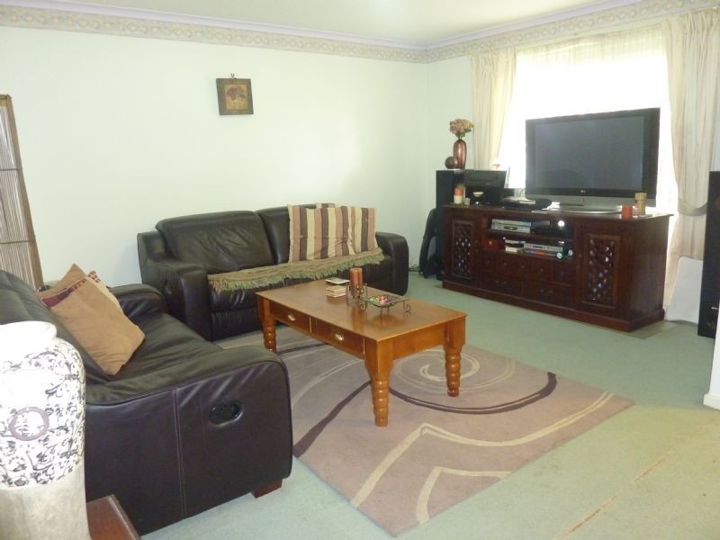 42 Moorhen Crescent, Carrum Downs VIC 3201
