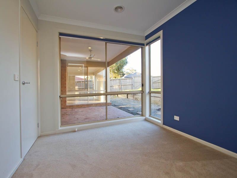 38 Clifton Grove, Carrum Downs VIC 3201