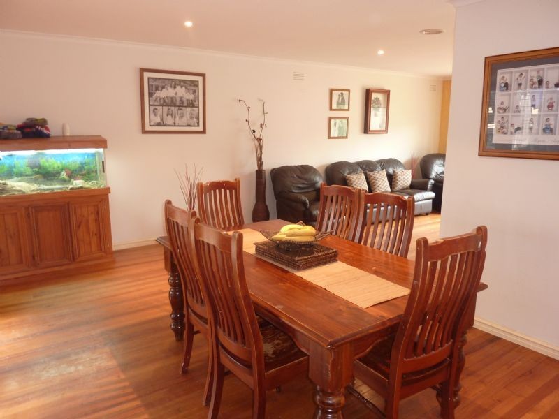 85 Paddington Ave, Carrum Downs VIC 3201