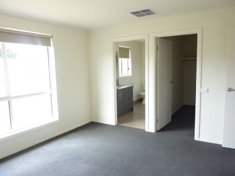 1 Trafford Road, Carrum Downs VIC 3201