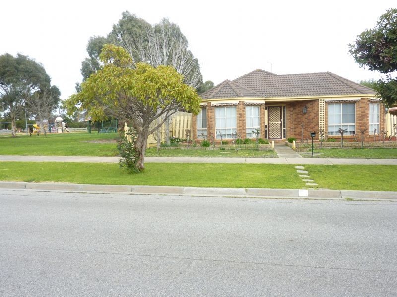 30 Arcadia Street, Carrum Downs VIC 3201
