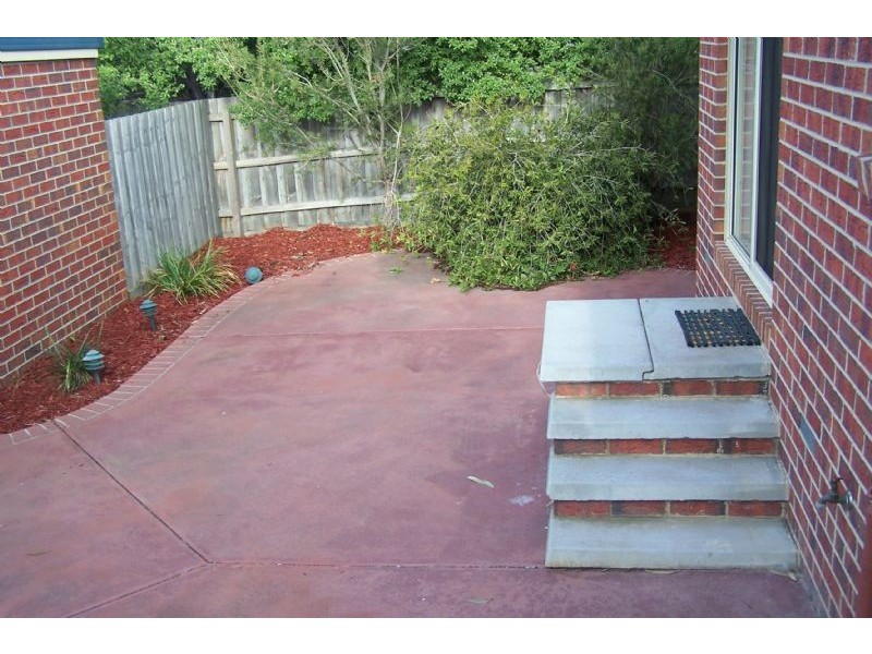 1/2 Allington Place, Langwarrin VIC 3910