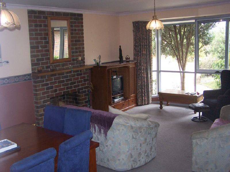 1 Cherry Close, Somerville VIC 3912