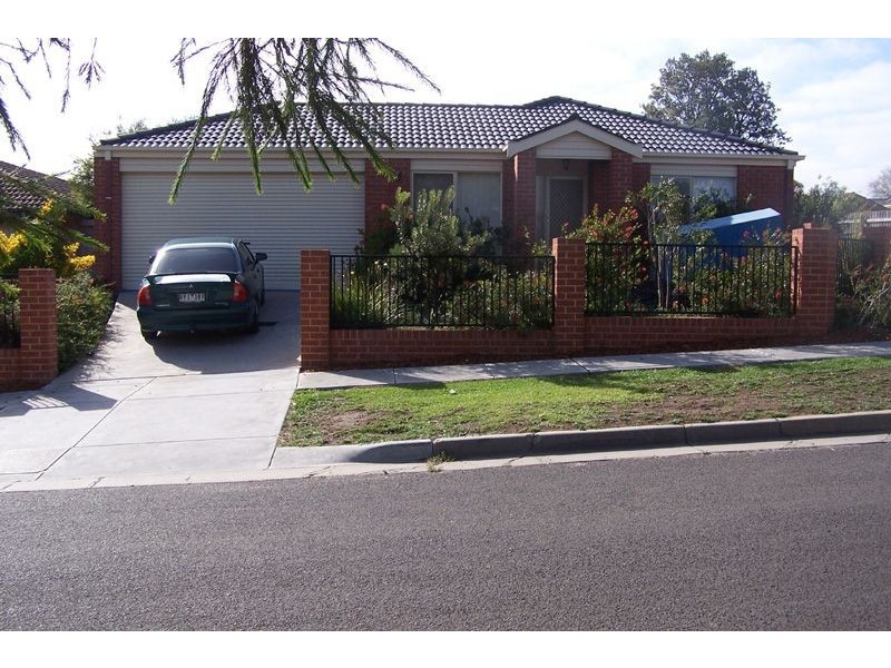 1/15 Raymond Street, Somerville VIC 3912