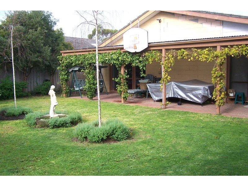 6 Tiga Court, Tyabb VIC 3913