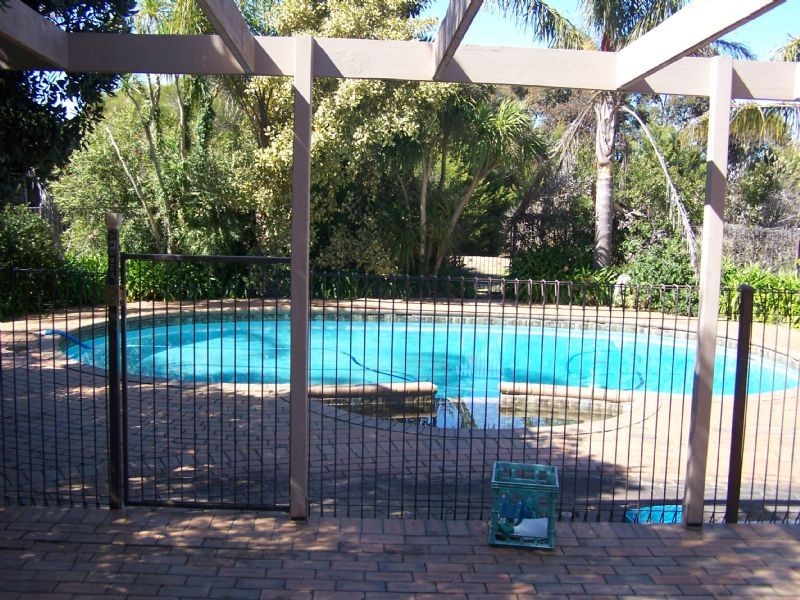 4 Crofters Hill Way, Somerville VIC 3912
