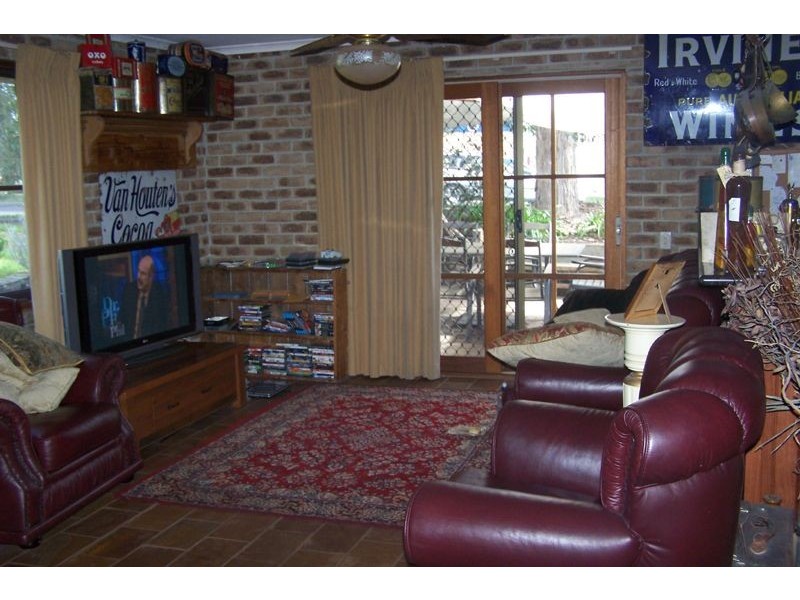 24 Forest Drive, Somerville VIC 3912