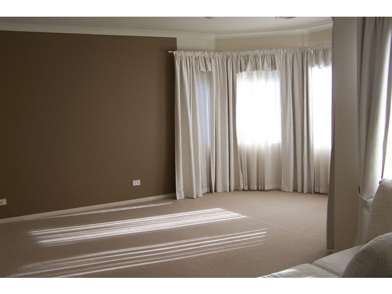 8 Petalnina Close, Somerville VIC 3912