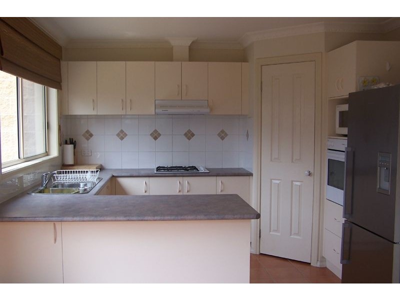 3/27 Eramosa Road East, Somerville VIC 3912