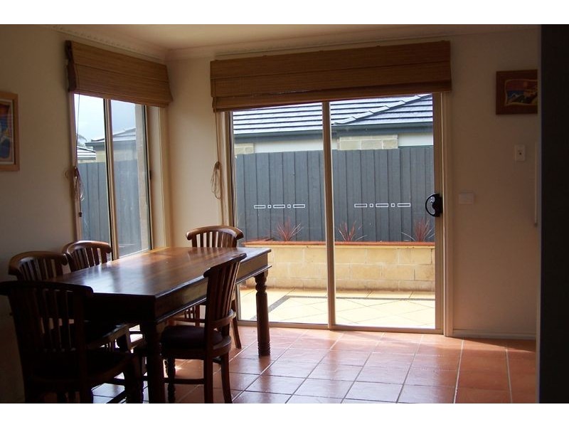 3/27 Eramosa Road East, Somerville VIC 3912