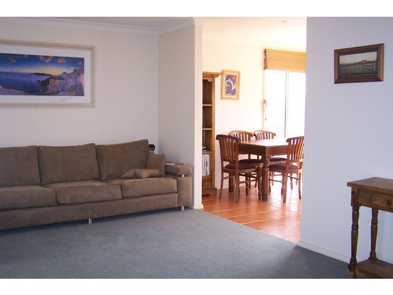 3/27 Eramosa Road East, Somerville VIC 3912